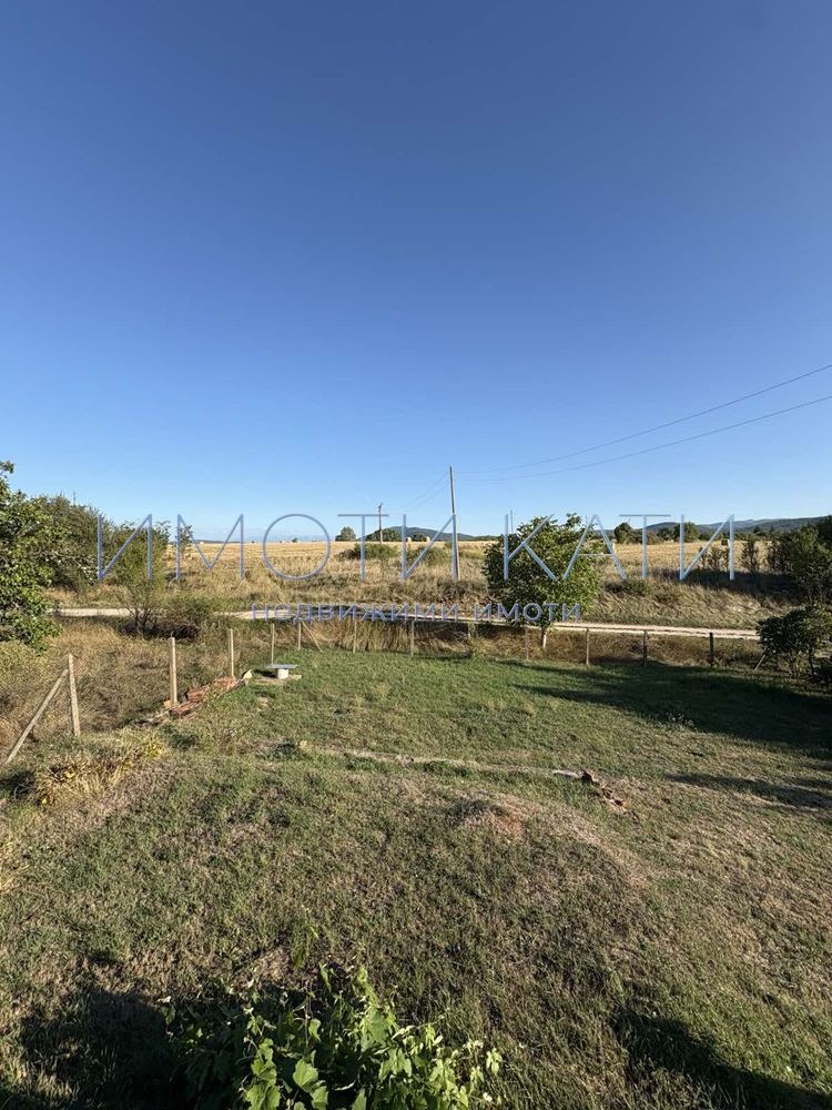 Продава КЪЩА, с. Егълница, област Перник, снимка 16 - Къщи - 52822140