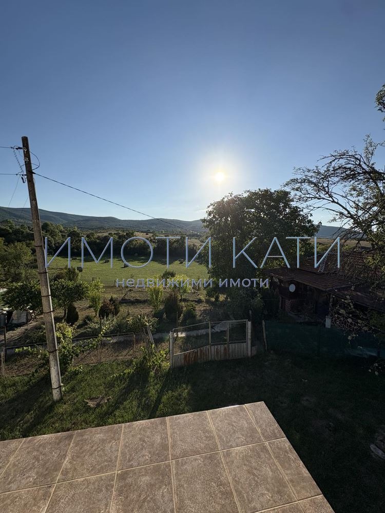 Продава КЪЩА, с. Егълница, област Перник, снимка 12 - Къщи - 52822140