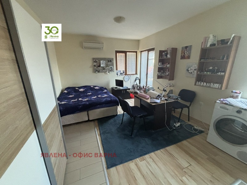 Till salu  Hotell Varna , m-t Alen mak , 371 kvm | 61727619 - bild [11]
