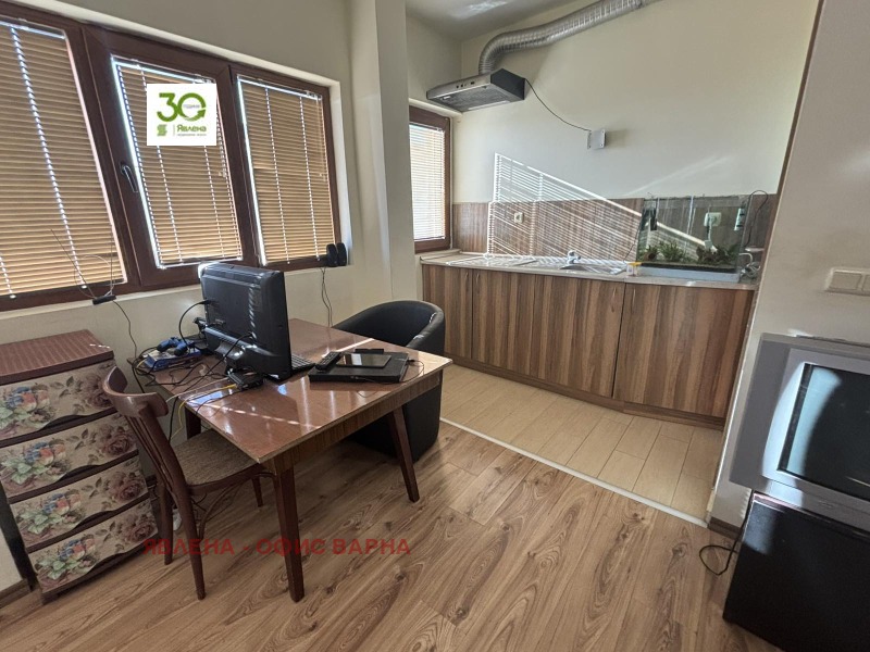 Till salu  Hotell Varna , m-t Alen mak , 371 kvm | 61727619 - bild [10]