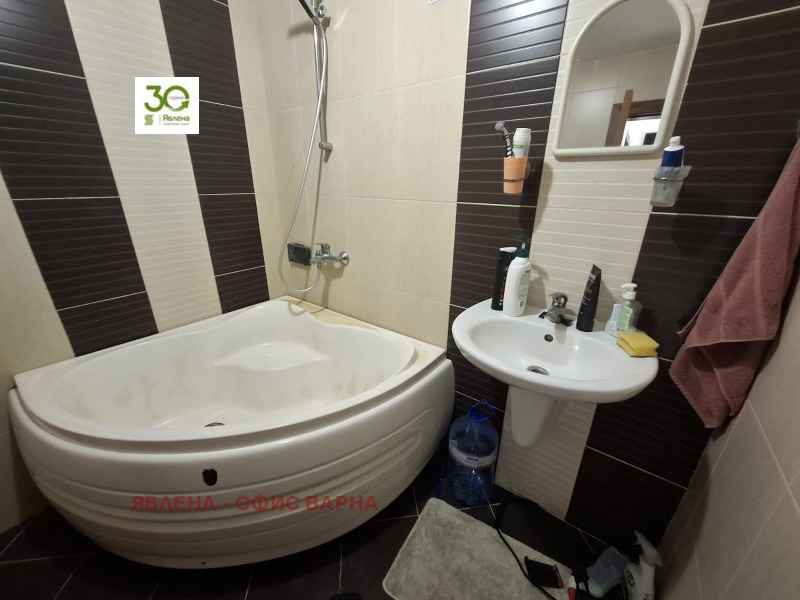 Till salu  Hotell Varna , m-t Alen mak , 371 kvm | 61727619 - bild [14]