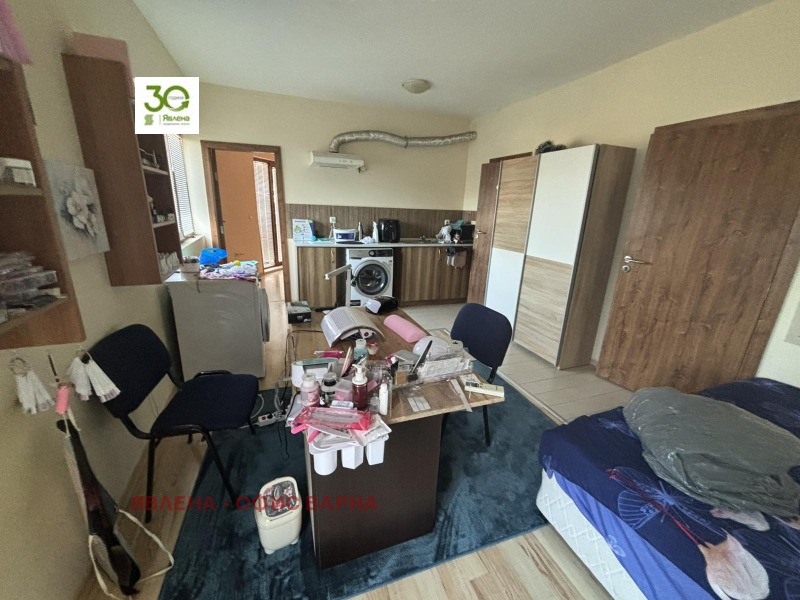 Till salu  Hotell Varna , m-t Alen mak , 371 kvm | 61727619 - bild [9]