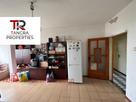 2 slaapkamers Radomir, regio Pernik 8