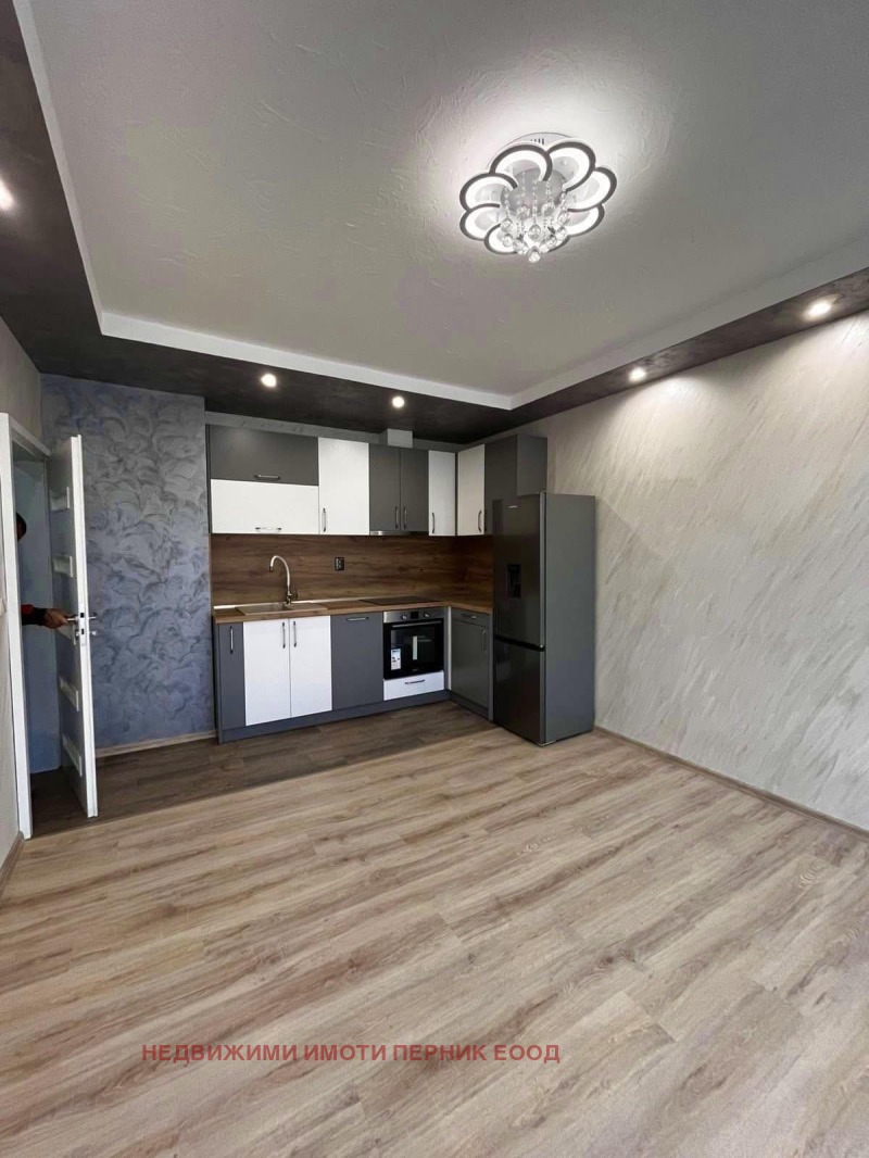 Продава  3-стаен град Перник , Изток , 60 кв.м | 59460071 - изображение [4]