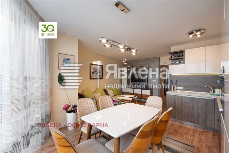 Продава 3-СТАЕН, гр. Варна, Бриз, снимка 3 - Апартаменти - 53806655