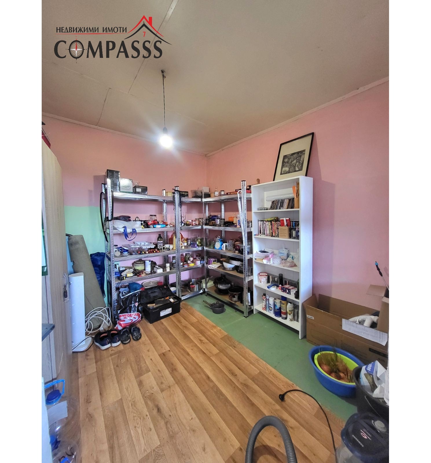 Продава КЪЩА, с. Владимирово, област Добрич, снимка 4 - Къщи - 54228061