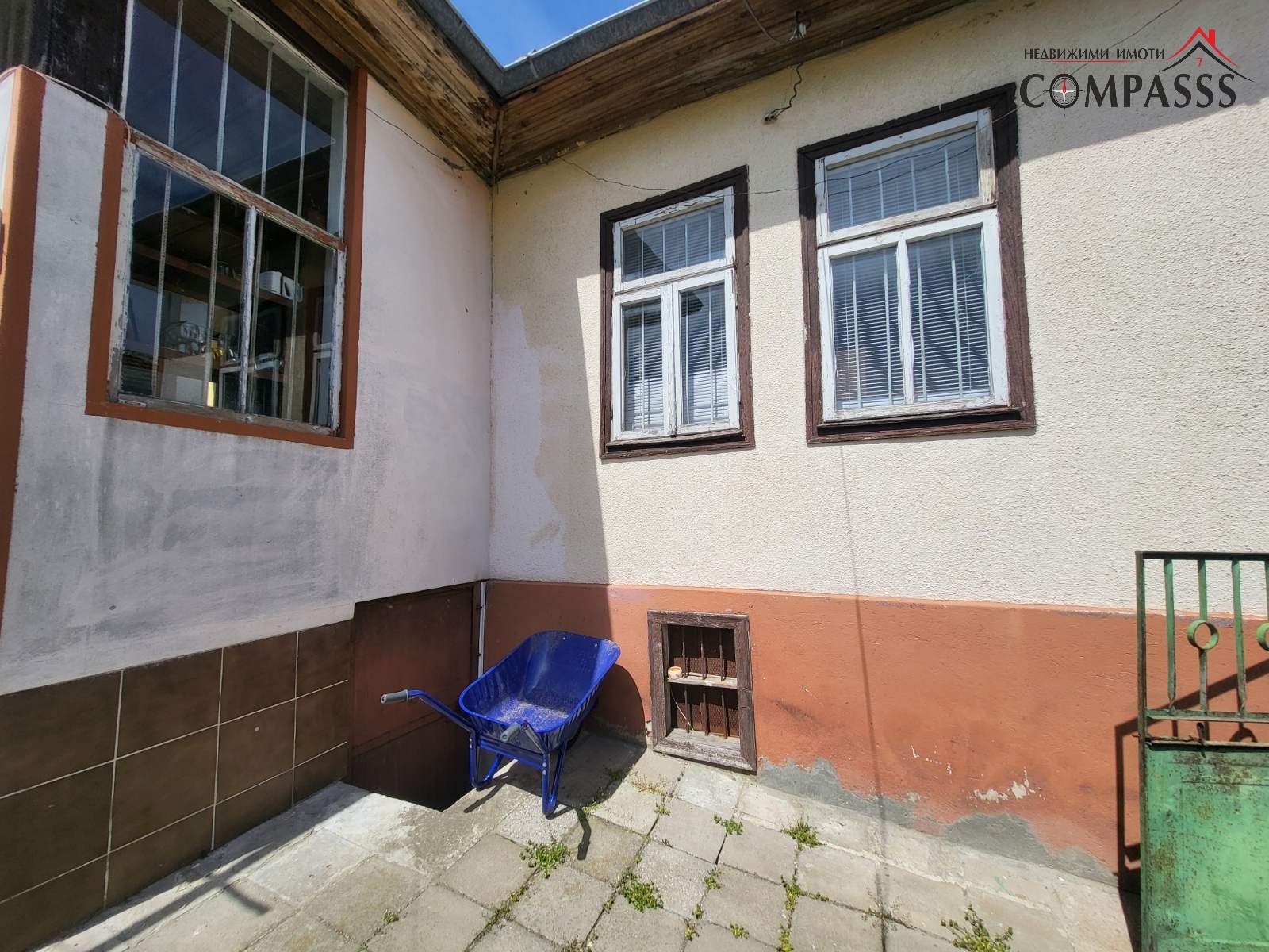 Продава КЪЩА, с. Владимирово, област Добрич, снимка 7 - Къщи - 54228061