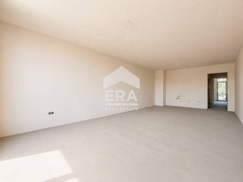 Продава 4-СТАЕН, гр. София, Лагера, снимка 2 - Апартаменти - 54299970