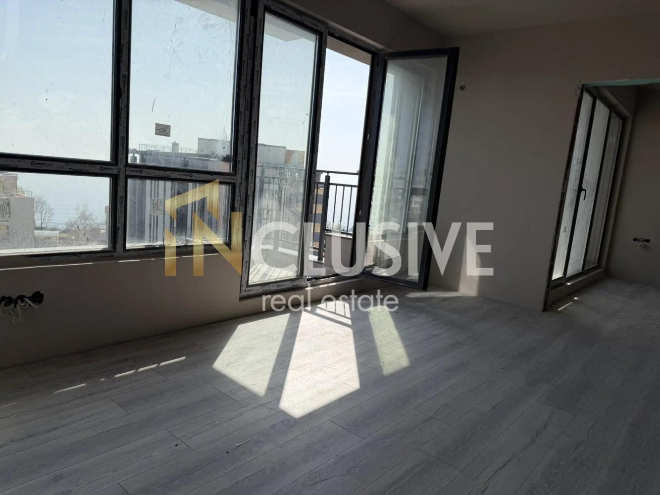 Продава 2-СТАЕН, гр. Варна, к.к. Чайка, снимка 6 - Апартаменти - 54340222