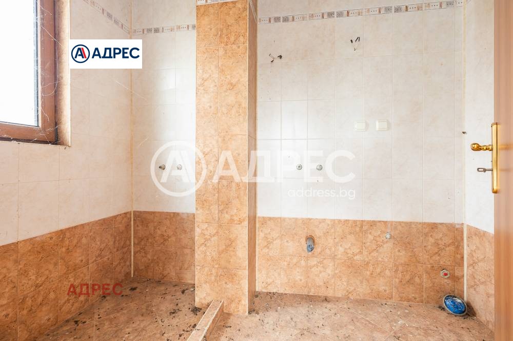 Продава КЪЩА, с. Църква, област Добрич, снимка 5 - Къщи - 53914875