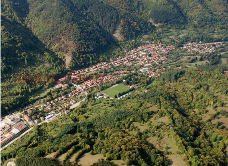 Продава ЗЕМЕДЕЛСКА ЗЕМЯ, с. Черни Осъм, област Ловеч