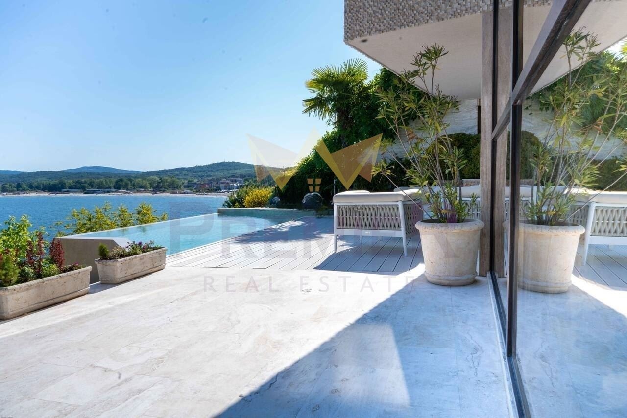 Продава КЪЩА, гр. Созопол, област Бургас