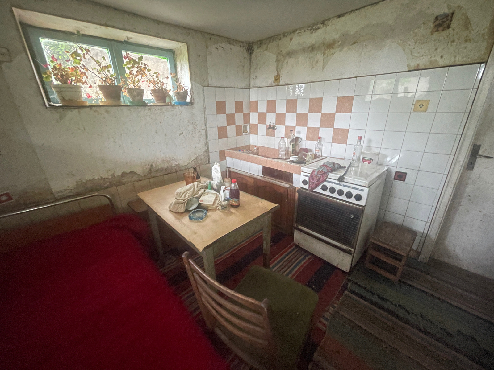 Продава КЪЩА, с. Червена вода, област Русе, снимка 4 - Къщи - 54659547