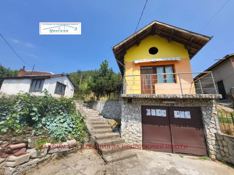 Продава КЪЩА в област Плевен, с. Реселец - 198 кв.м / 55 000 € » 107 570.65 лв., МАКСИМА 2 - АГЕНЦИЯ ЗА НЕДВИЖИМИ ИМОТИ