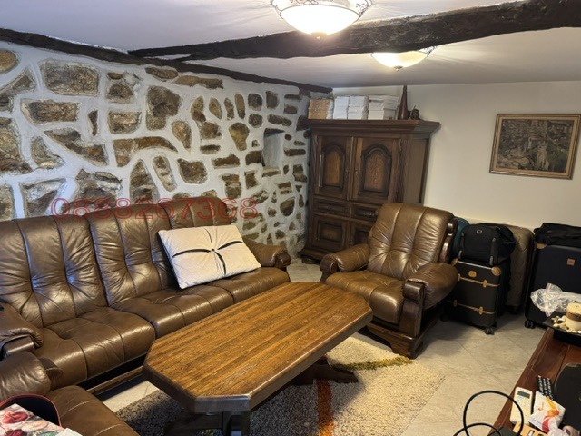 Продава КЪЩА, с. Орешак, област Ловеч, снимка 11 - Къщи - 55879606