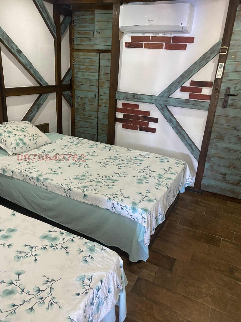 Продава ВИЛА, с. Крапец, област Добрич, снимка 15 - Вили - 52780403