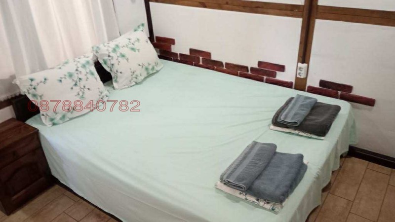 Продава ВИЛА, с. Крапец, област Добрич, снимка 9 - Вили - 52780403