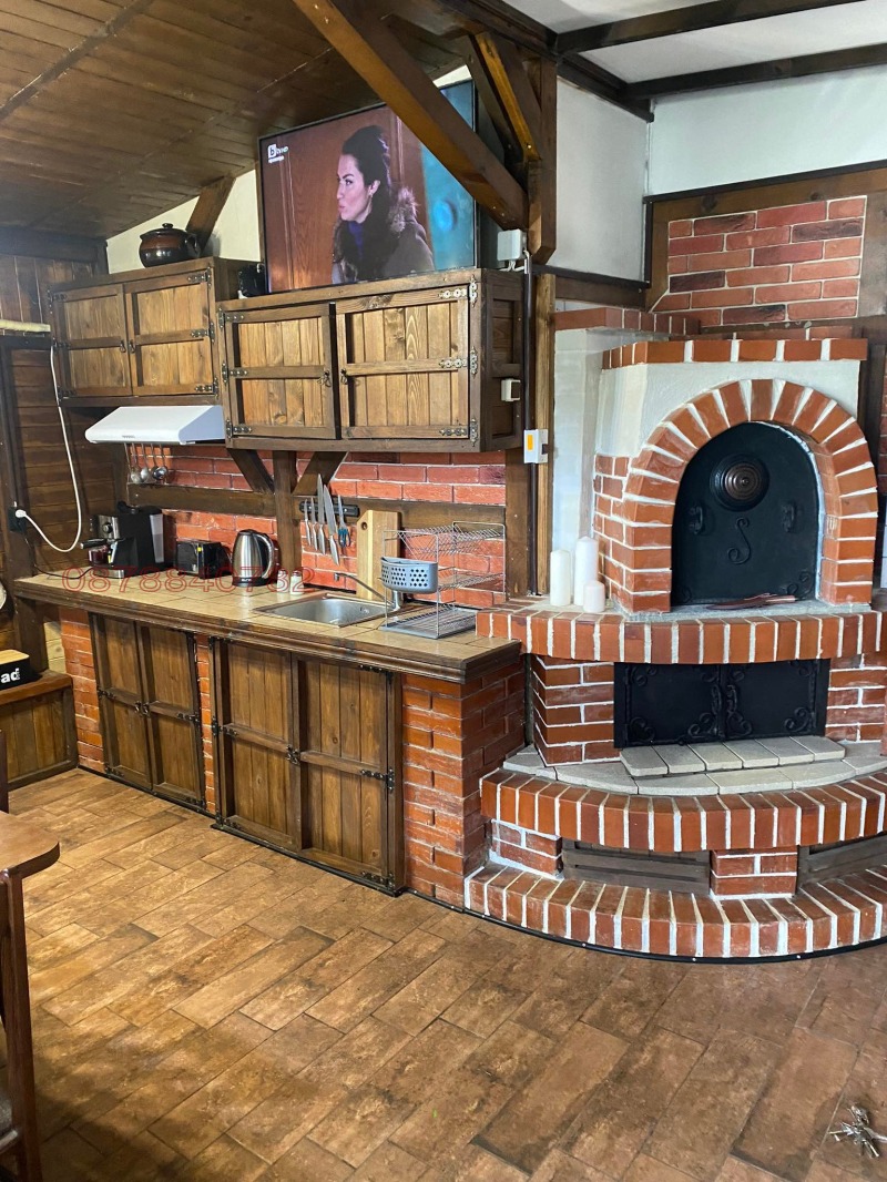 Продава ВИЛА, с. Крапец, област Добрич, снимка 5 - Вили - 52780403