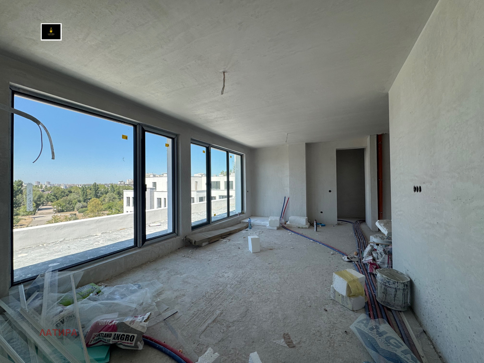 Продава 4-СТАЕН, гр. София, Дружба 1, снимка 2 - Апартаменти - 54106957