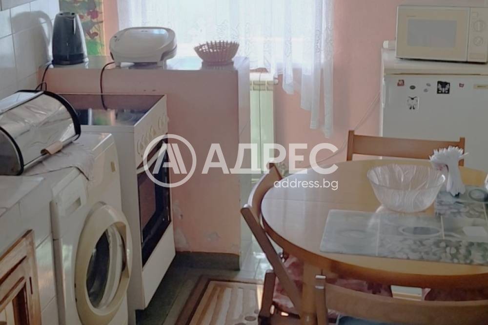 Продава КЪЩА, с. Петърч, област София област, снимка 4 - Къщи - 55639171