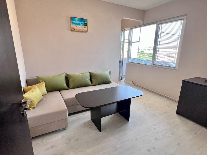 À vendre  Studio Plovdiv , Trakiya , 36 m² | 55371629