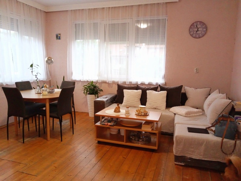Продава  Етаж от къща град Пловдив , Център , 126 кв.м | 34103780