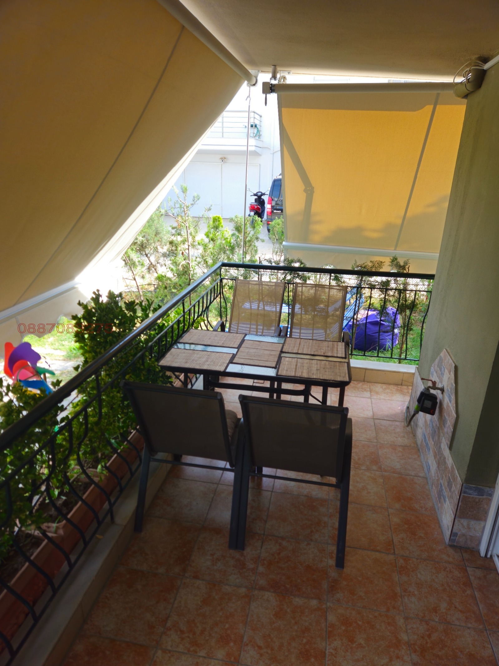 Продава 3-СТАЕН, Извън страната, област Извън страната