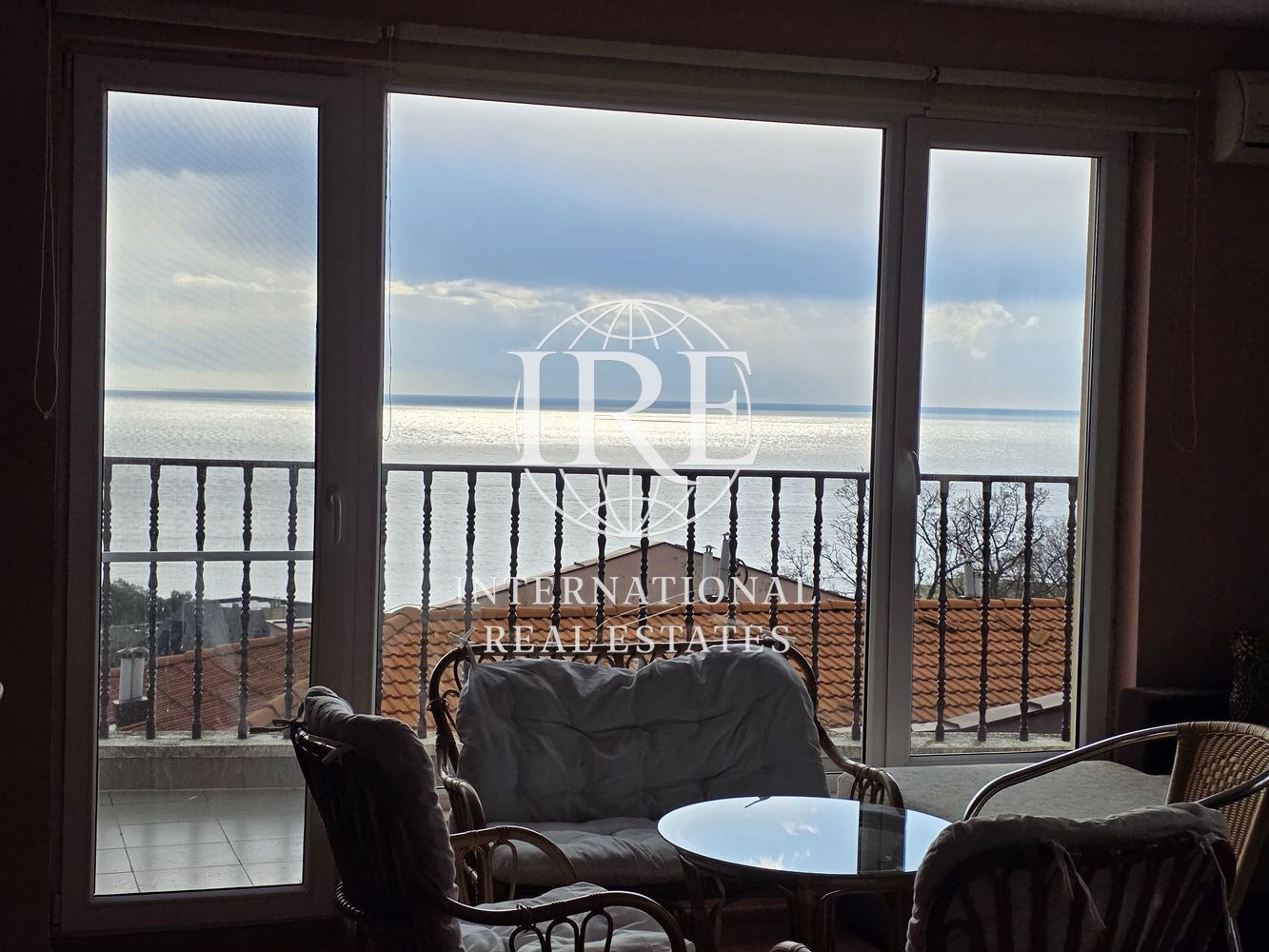 Продава 3-СТАЕН, гр. Варна, к.к. Чайка