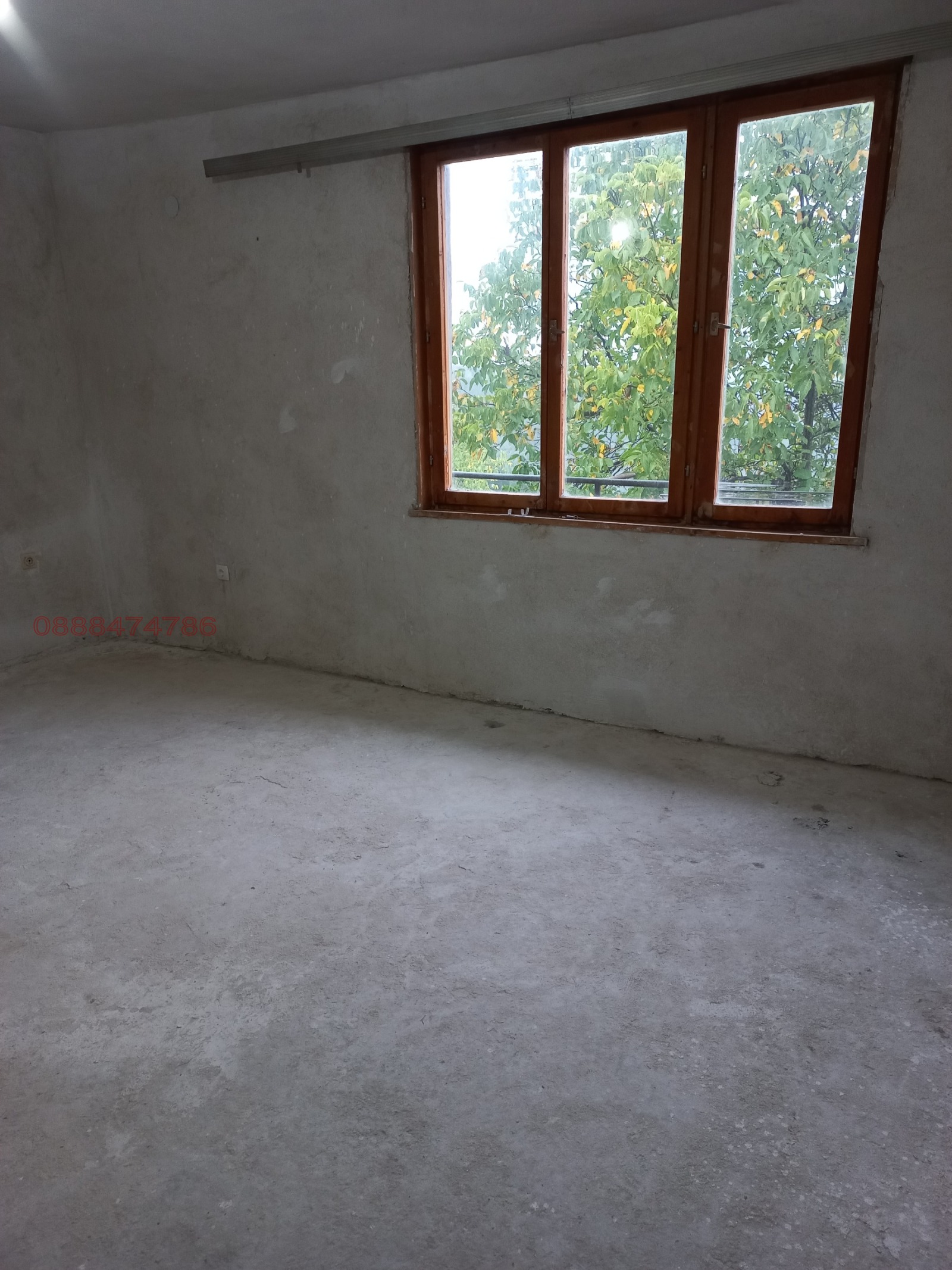 Продава ЕТАЖ ОТ КЪЩА, гр. Своге, област София област, снимка 2 - Етаж от къща - 53702263