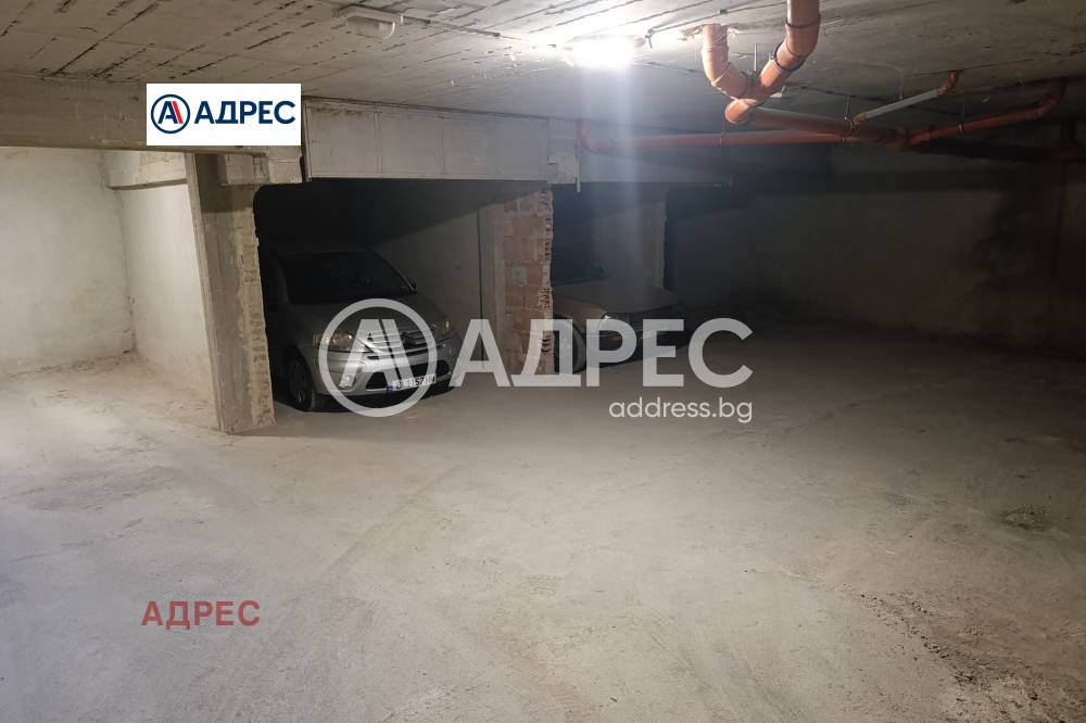 Продава ГАРАЖ, ПАРКОМЯСТО, гр. Варна, Център, снимка 6 - Гаражи и паркоместа - 53914879