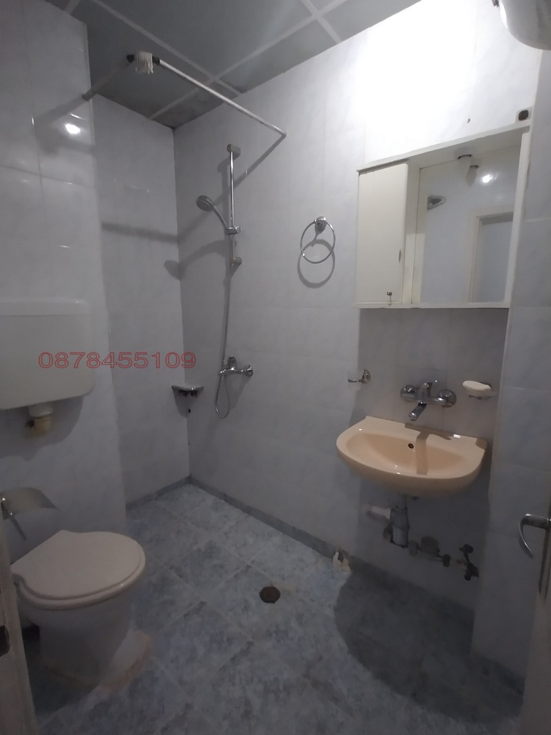 Продава 2-СТАЕН, гр. Кърджали, Център, снимка 7 - Апартаменти - 52927756