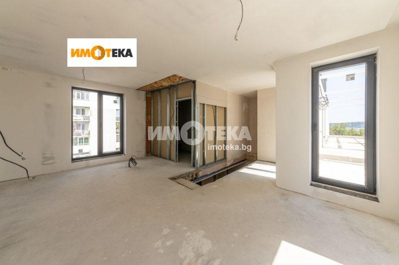 In vendita  2 camere da letto Varna , Sportna zala , 121 mq | 59054569 - Immagine [8]