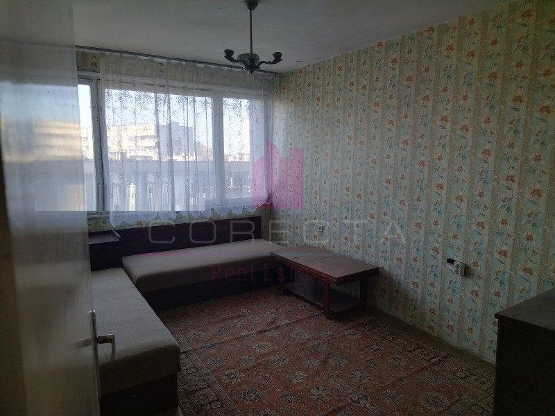 Продава  3-стаен град Русе , Широк център , 90 кв.м | 95918356