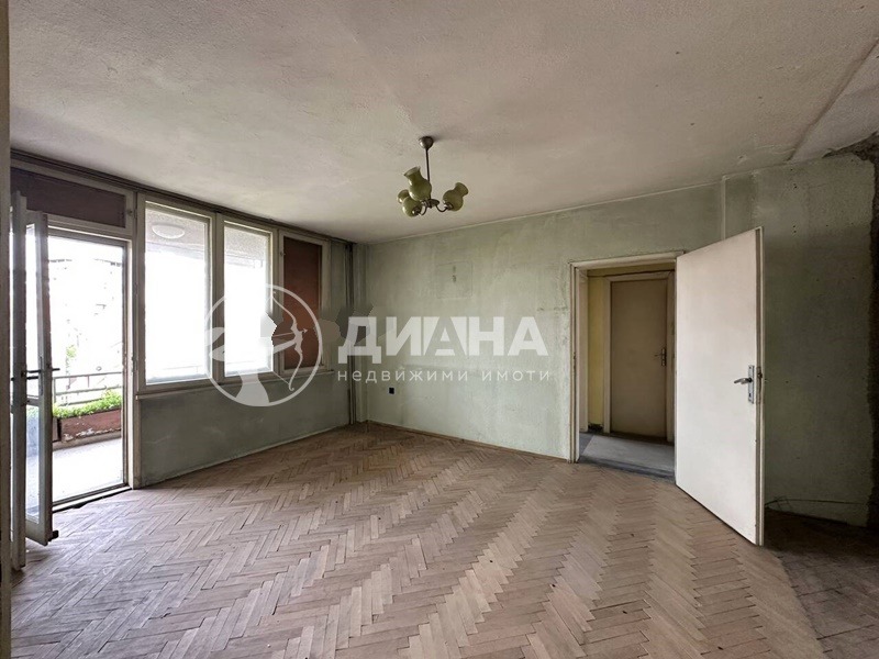 À venda  2 quartos Plovdiv , Kamenica 1 , 119 m² | 41371910