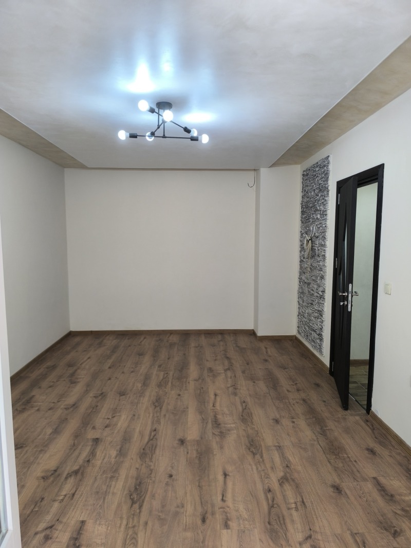Продава  3-стаен град Габрово , Младост , 60 кв.м | 79179750 - изображение [2]