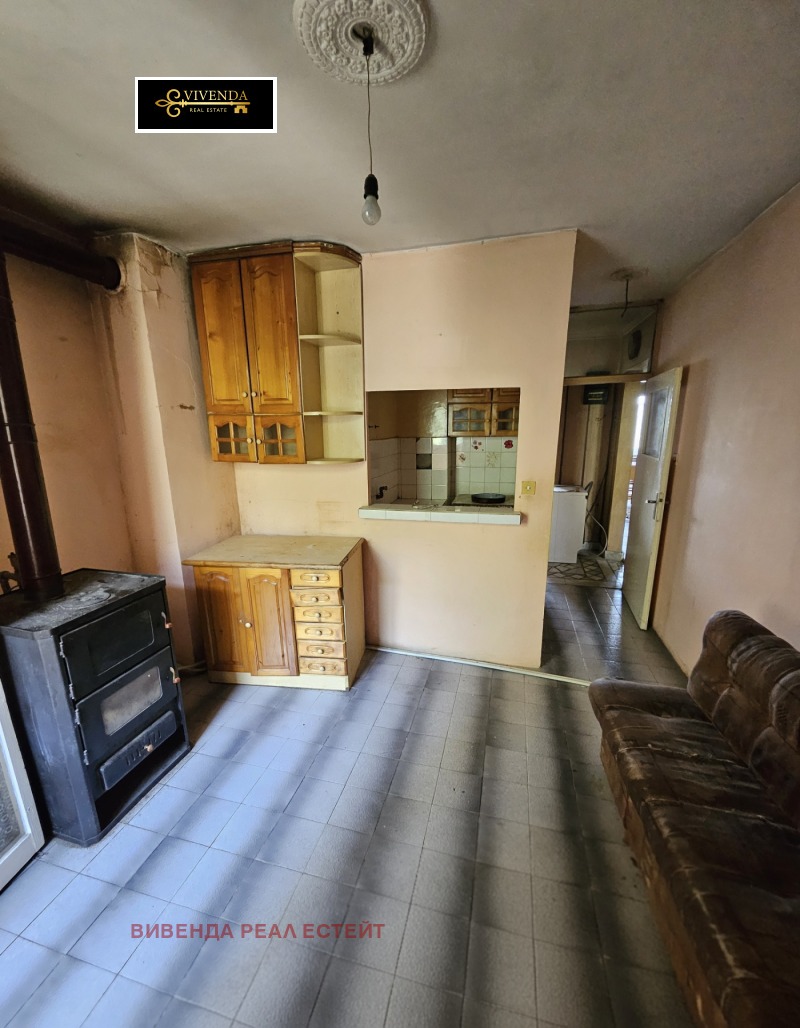 Продава 3-СТАЕН, гр. Плевен, Дружба 3, снимка 2 - Апартаменти - 52455034