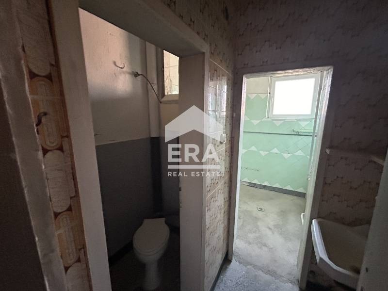 Продава ЕТАЖ ОТ КЪЩА, гр. Хасково, Хисаря, снимка 5 - Етаж от къща - 53643777