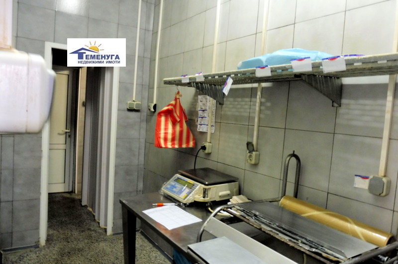 Продава ПРОМ. ПОМЕЩЕНИЕ, гр. София, Бенковски, снимка 4 - Производствени сгради - 53412976