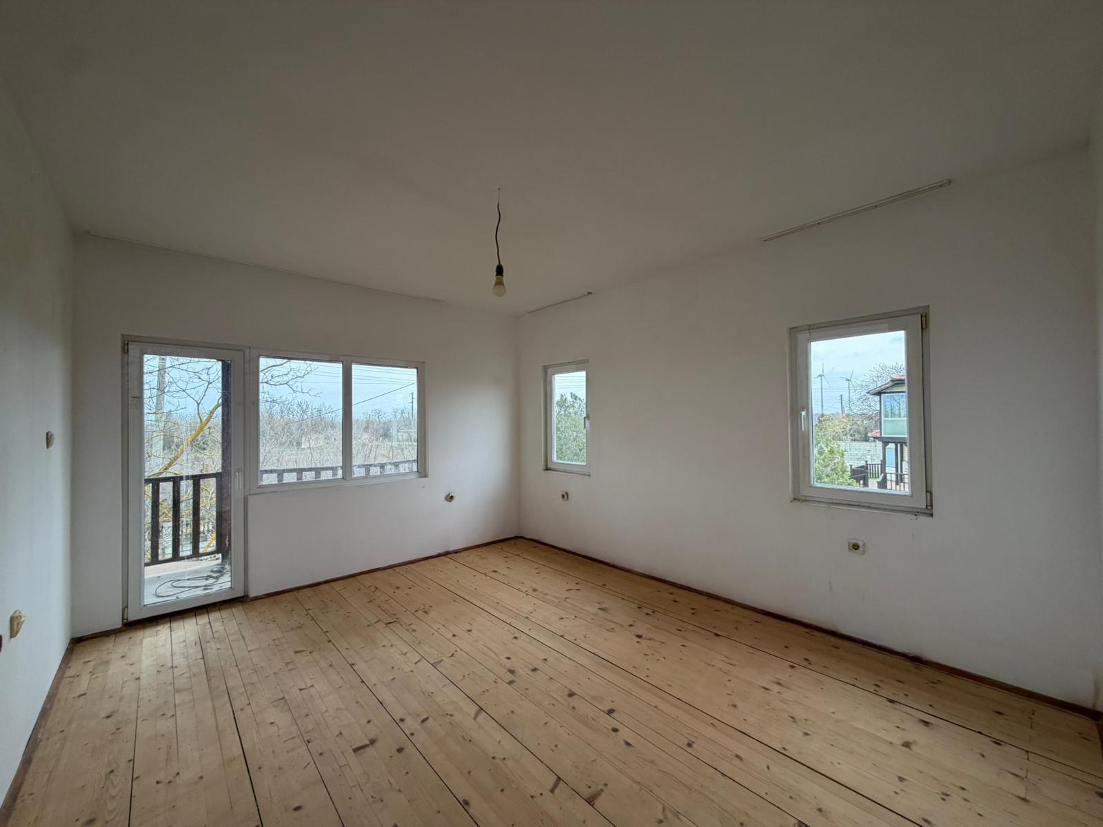 Продава КЪЩА, гр. Балчик, област Добрич, снимка 13 - Къщи - 54065167