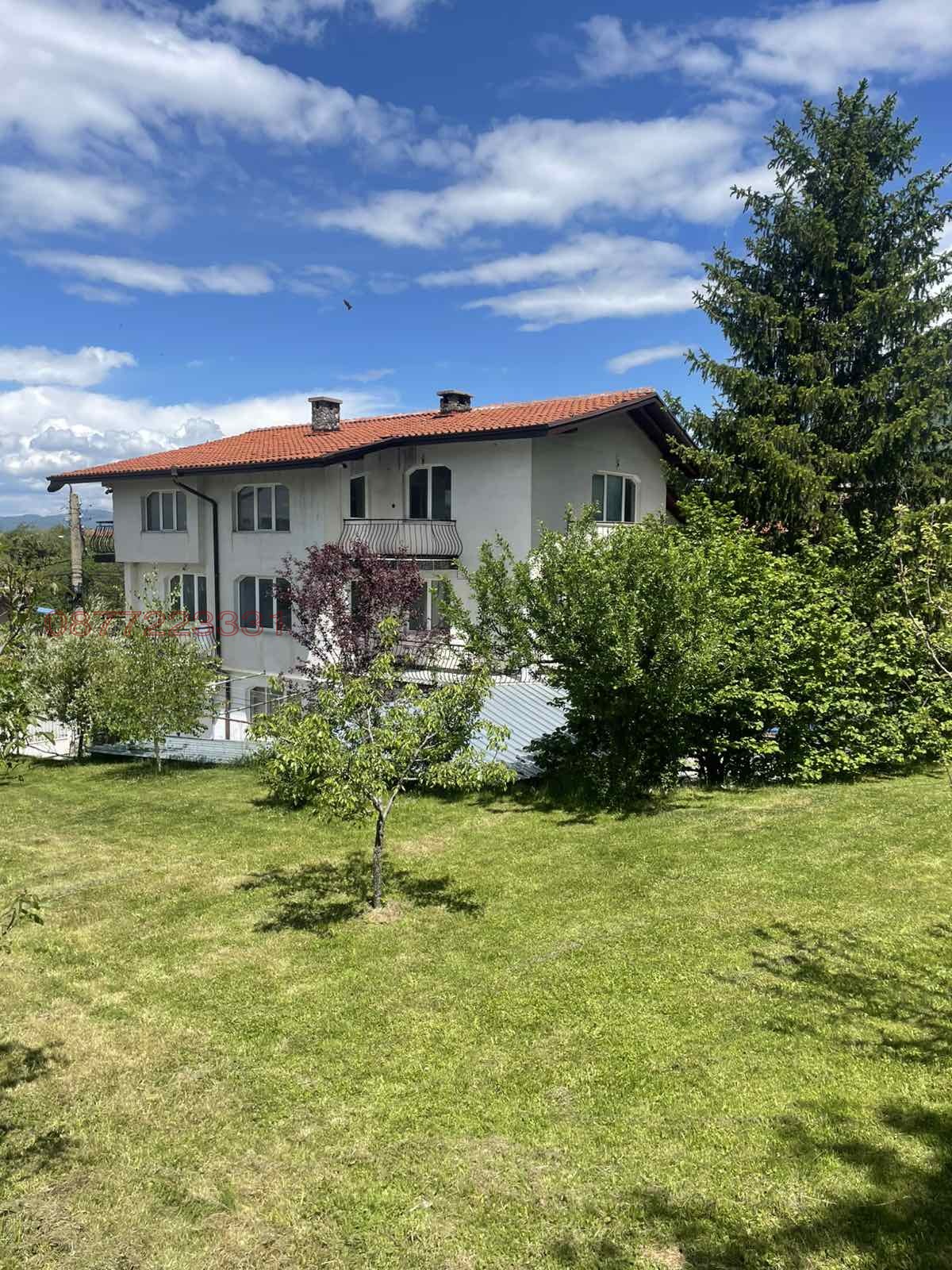 Продава КЪЩА, с. Бистрица, област Кюстендил