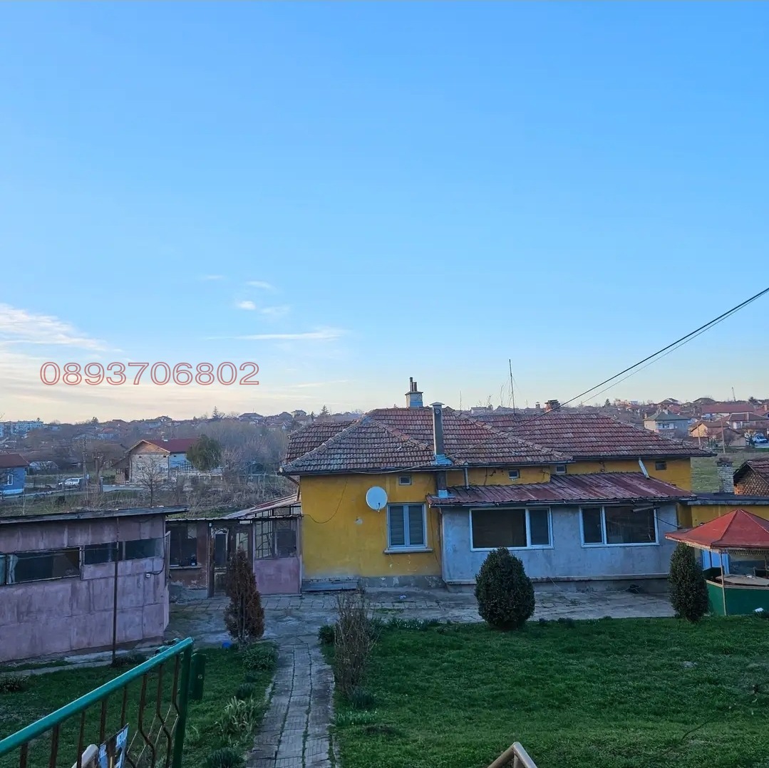 Продава КЪЩА, гр. Долни Дъбник, област Плевен