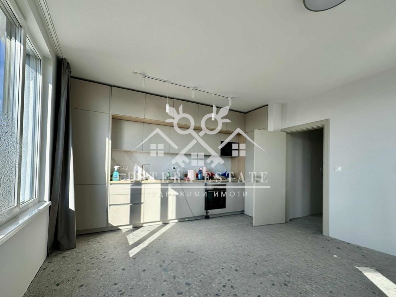 Продава 3-СТАЕН в град Шумен, Тракия - 103 кв.м / 204 000 € » 398 989.32 лв., ЕСТЕРА ЕСТЕЙТ