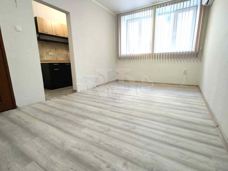 Продава  3-стаен град Добрич , Център , 80 кв.м | 78202817 - изображение [2]