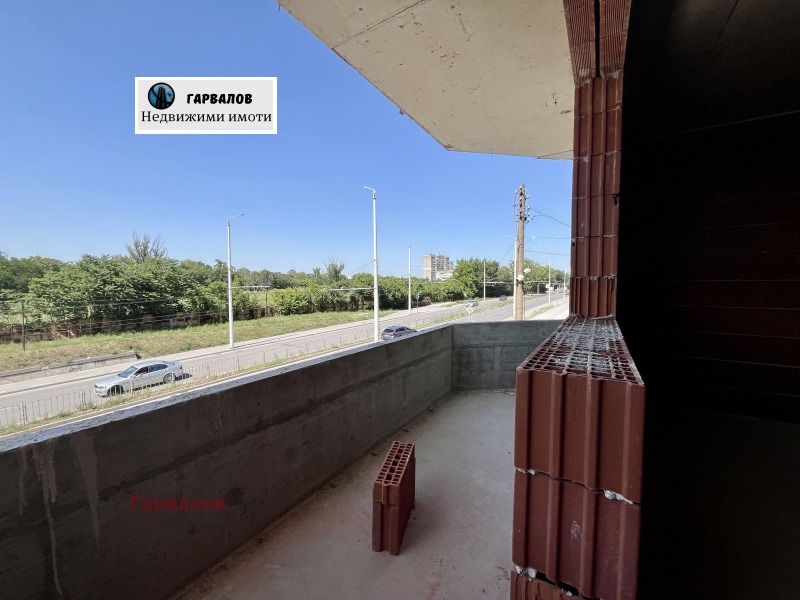 Продава  4-стаен град Русе , Родина 1 , 127 кв.м | 60214922 - изображение [2]