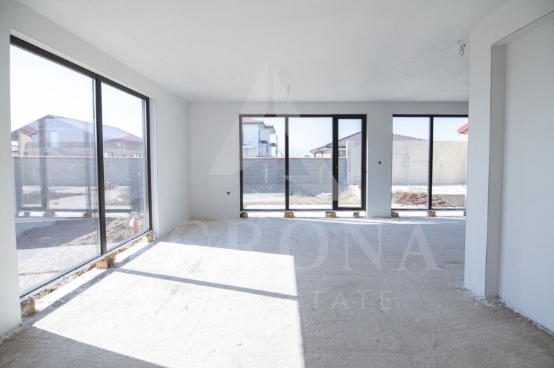 Продава КЪЩА, област Пловдив, с. Маноле • 359000 € • 25570427 — Holmes.bg