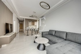 3-стаен град София, Кръстова вада