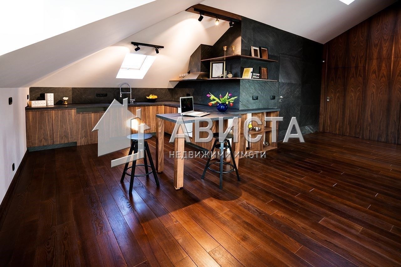 Продава ЕТАЖ ОТ КЪЩА, гр. София, Яворов, снимка 3 - Етаж от къща - 55702149