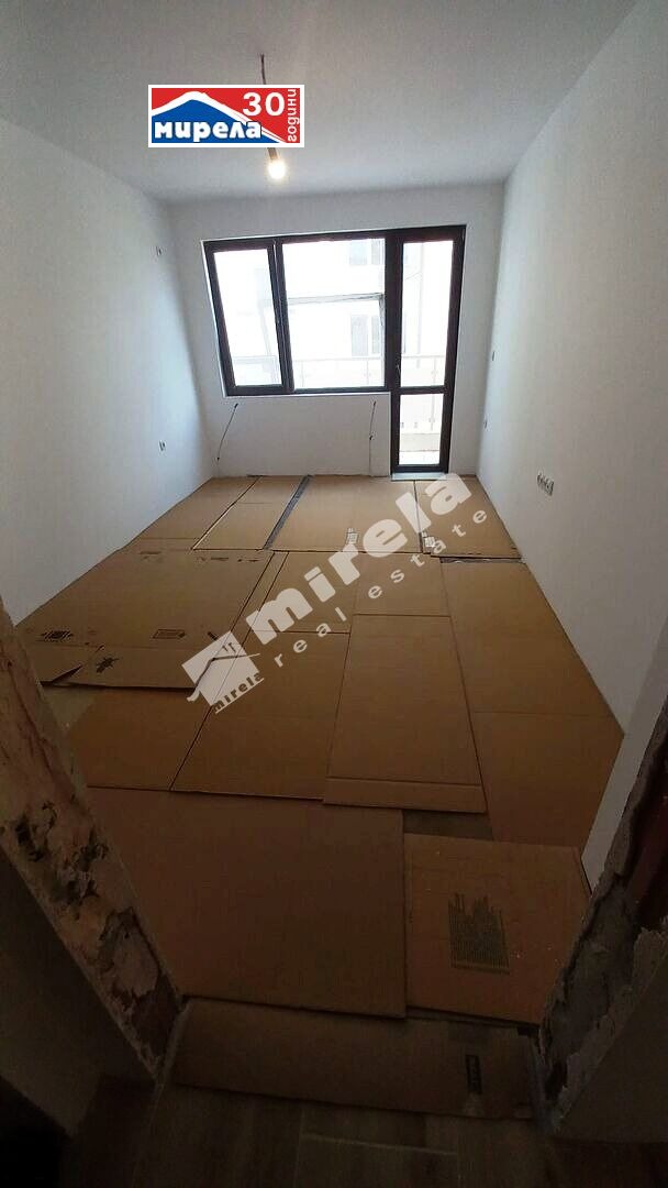 Продава 2-СТАЕН, гр. Велико Търново, Бузлуджа, снимка 3 - Апартаменти - 52372936