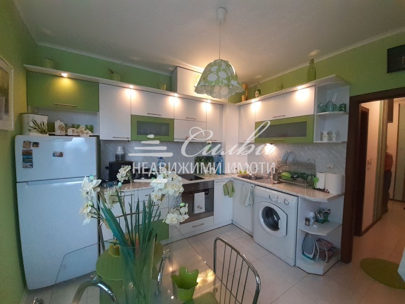 Продава 2-СТАЕН, гр. Шумен, Добруджански, снимка 2 - Апартаменти - 52602238