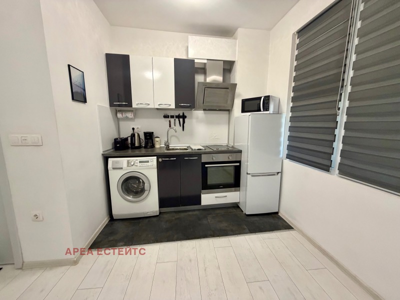 Продава МНОГОСТАЕН, гр. Бургас, Център, снимка 13 - Апартаменти - 52646615